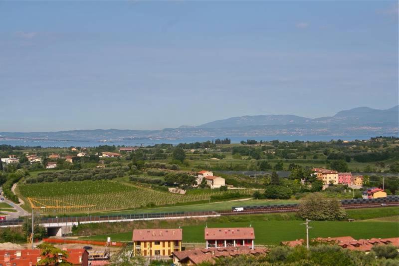 Appartamenti Miralago Pastrengo Bagian luar foto