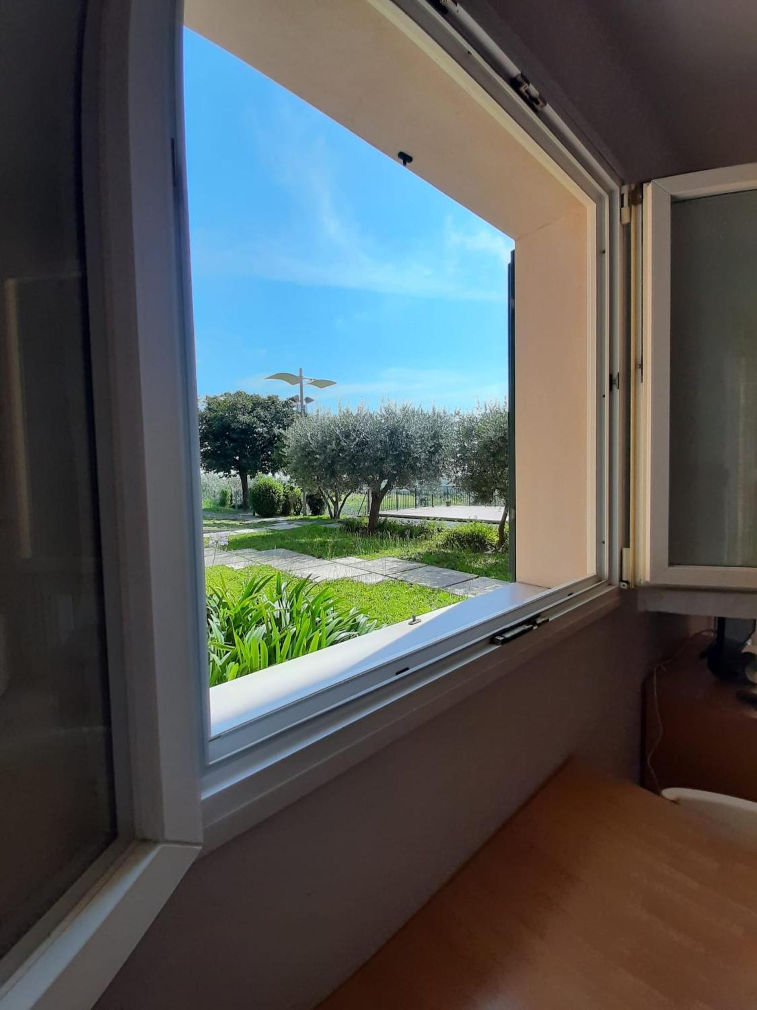 Appartamenti Miralago Pastrengo Bagian luar foto