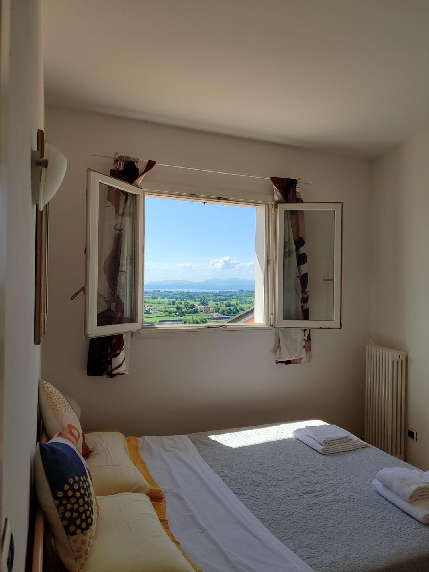 Appartamenti Miralago Pastrengo Bagian luar foto