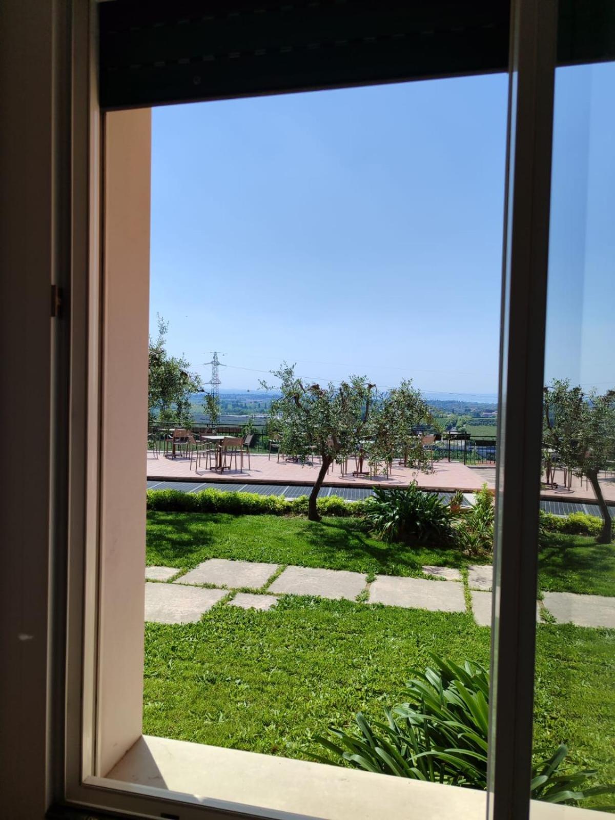 Appartamenti Miralago Pastrengo Bagian luar foto