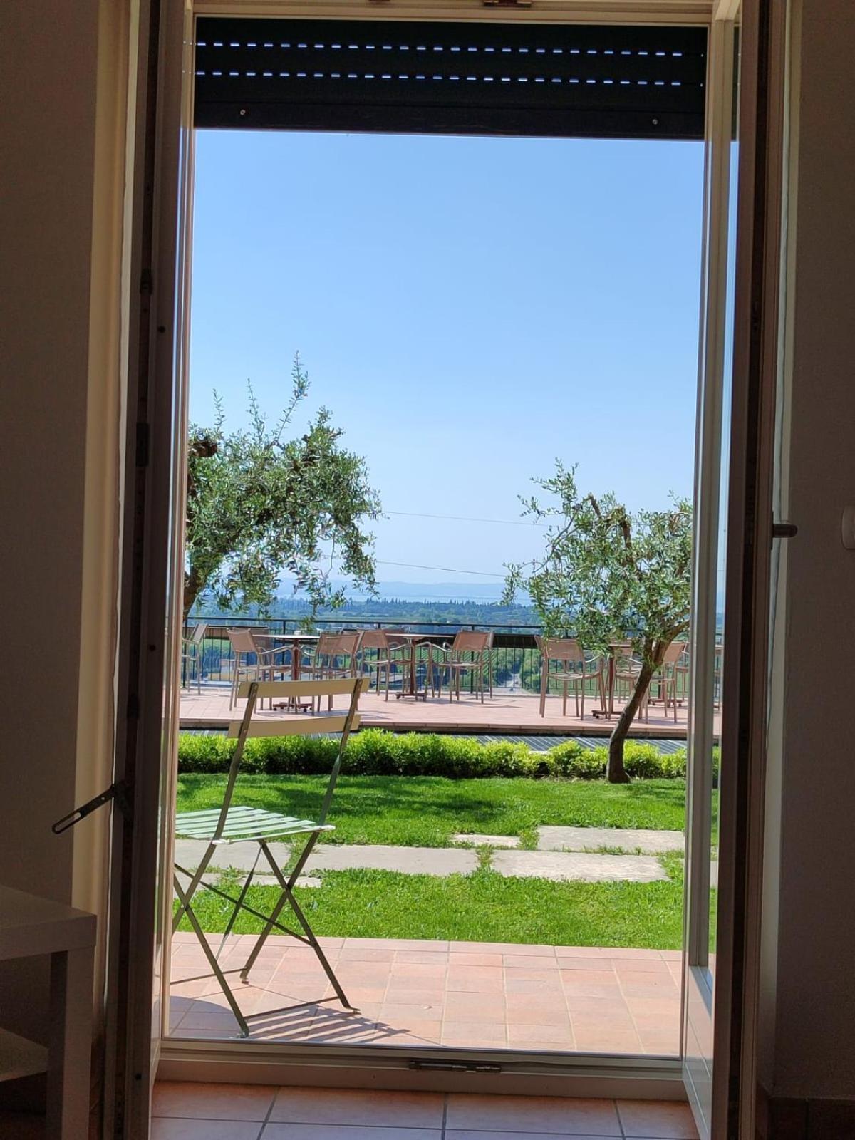 Appartamenti Miralago Pastrengo Bagian luar foto